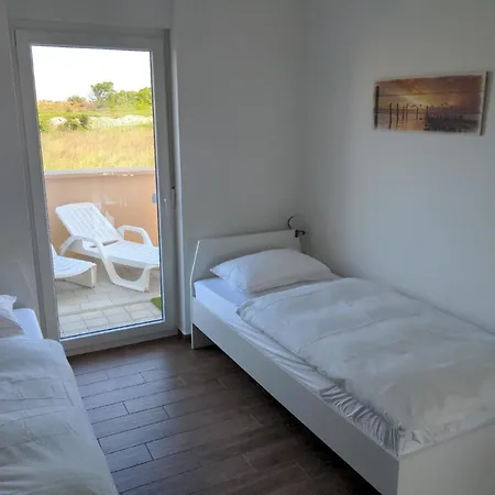 Apartment Ferienwohnung In Mit Grosser Terrasse