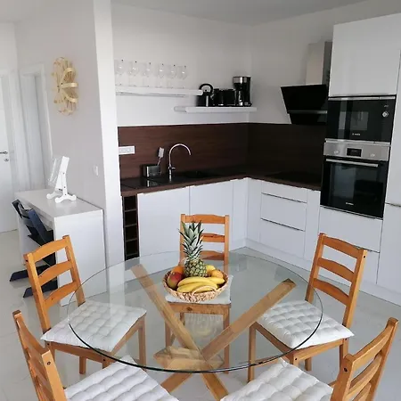 Ferienwohnung In Mit Grosser Terrasse