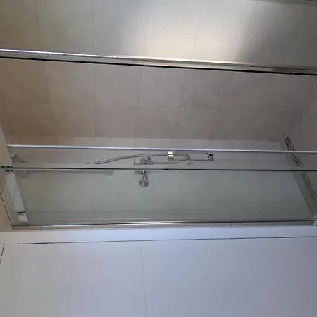 Ferienwohnung In Mit Grosser Terrasse * נין
