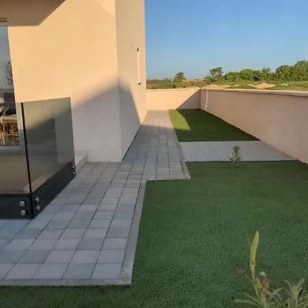 Ferienwohnung In Mit Grosser Terrasse